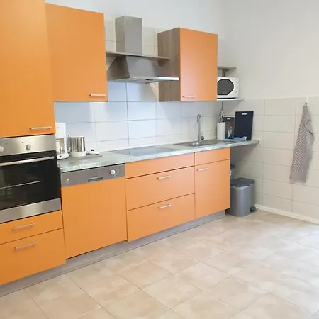 Ferienwohnung Shaki Apartman *
